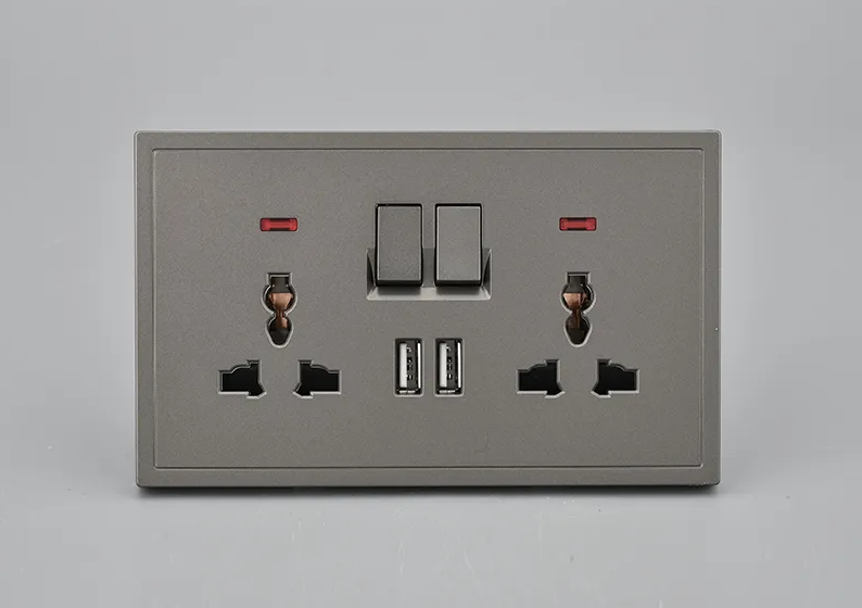Double socket multi with usb
